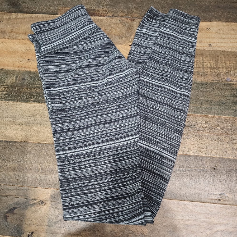 Lululemon wunder under
